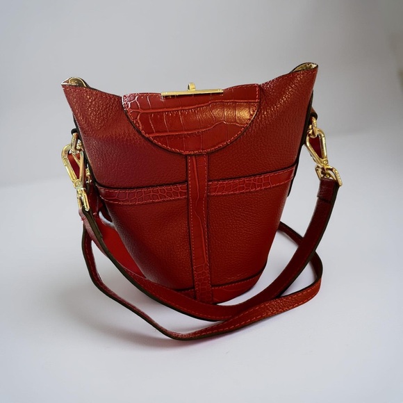 Viola Castellani Italy Red Genuine Leather Bucket Bag - Picture 3 of 8